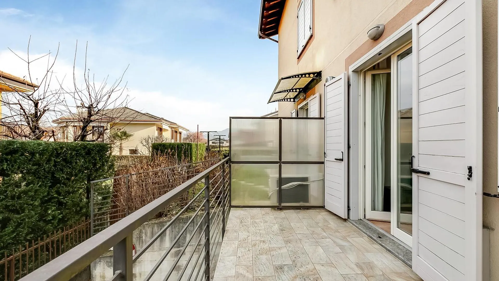 Apartment Residence Due Laghi - Happy Rentals Ispra