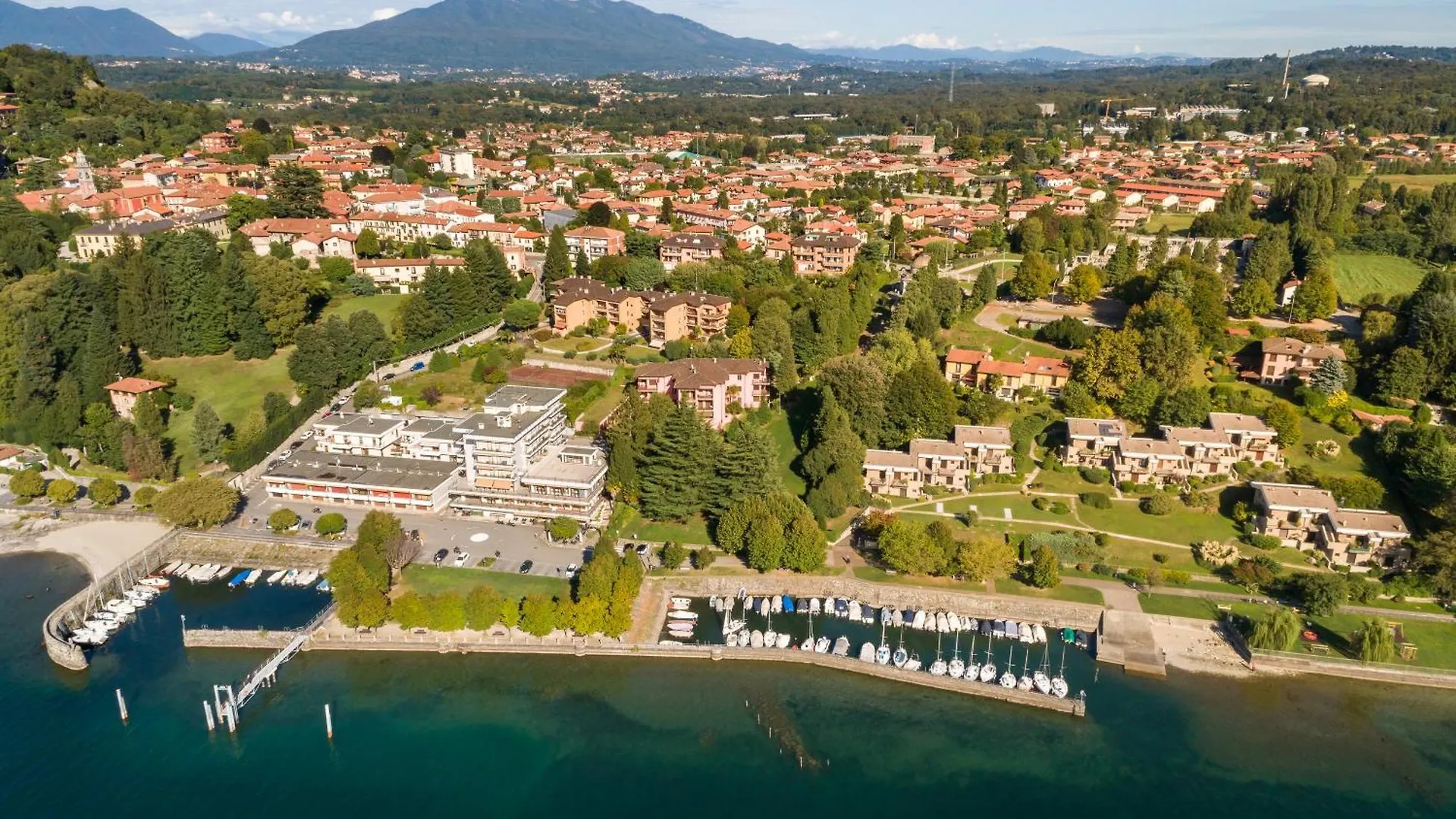 Residence Due Laghi - Happy Rentals Ispra 0*,  Italy