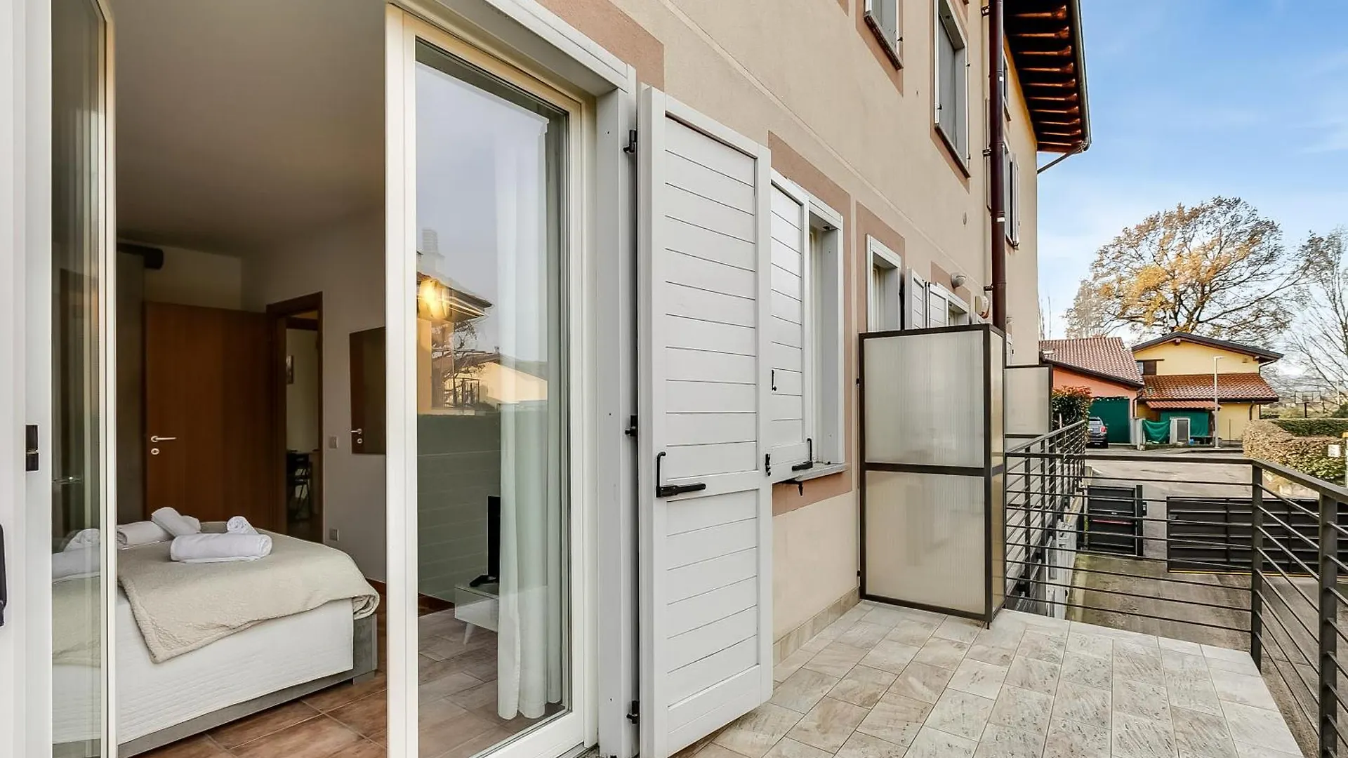 Apartment Residence Due Laghi - Happy Rentals Ispra