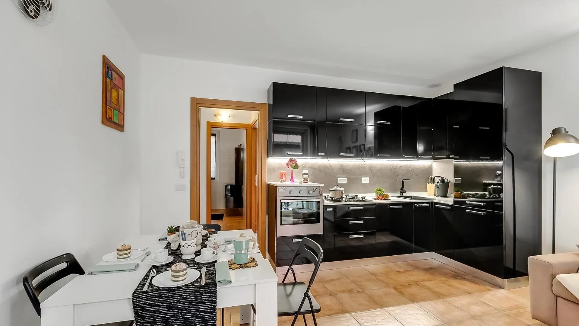 Apartment Residence Due Laghi - Happy Rentals Ispra Italy